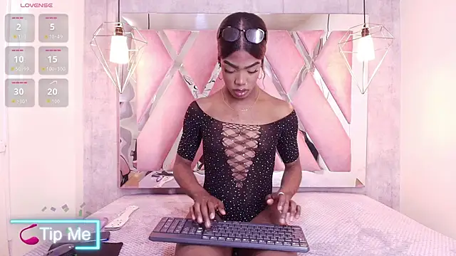 Snapshot of Nahara24_ chatting on May 28, 6:38 pm Nahara24 online show from May 28, 6:38 pm