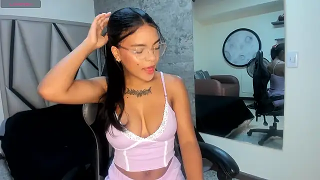 Snapshot of Abbyy_23 chatting on July 10, 11:57 am Abbyy 23 online show from July 10, 11:57 am
