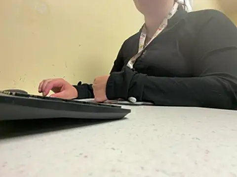 alyssabbygirll online show from June 21, 2:47 am