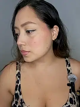 Heidy-cute online show from June 6, 6:56 pm