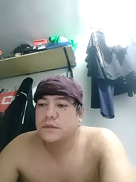 Snapshot of hotboyrider chatting on June 15, 3:03 pm hotboyrider online show from June 15, 3:03 pm