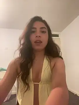 Snapshot of naomiiii55 chatting on May 27, 9:45 pm naomiiii55 online show from May 27, 9:45 pm