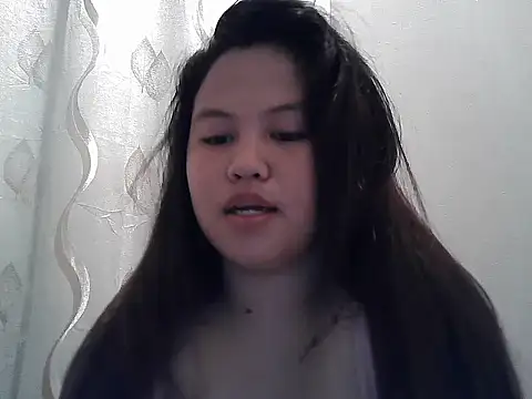 Snapshot of ThePrettySecret chatting on May 31, 6:10 am ThePrettySecret online show from May 31, 6:10 am