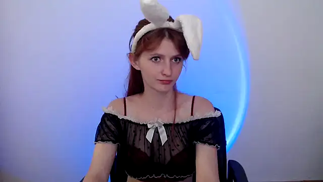 Snapshot of ViolaHot_ chatting on June 2, 7:05 pm ViolaHot online show from June 2, 7:05 pm
