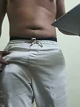 brownhydboi afterdark online show from June 9, 9:43 am