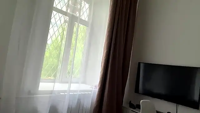 Snapshot of amilia-sexygirl chatting on May 31, 2:20 am amilia-sexygirl online show from May 31, 2:20 am