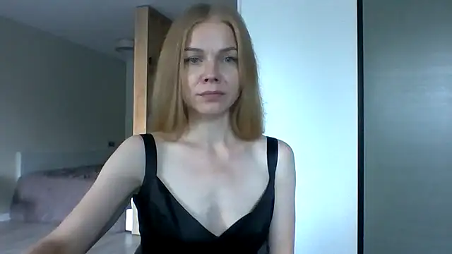 Snapshot of Tina5394 chatting on July 15, 4:34 pm Tina5394 online show from July 15, 4:34 pm