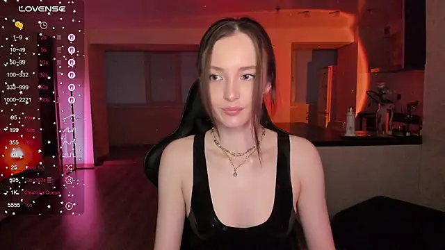 irisskiss online show from May 31, 6:04 pm