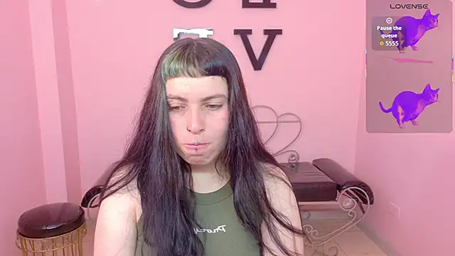 Snapshot of _sofia_smth_xx chatting on June 25, 1:15 pm sofia smth xx online show from June 25, 1:15 pm