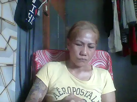 Snapshot of pinayheartaker chatting on June 23, 2:31 am pinayheartaker online show from June 23, 2:31 am