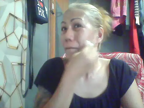 Snapshot of pinayheartaker chatting on July 4, 1:34 am pinayheartaker online show from July 4, 1:34 am