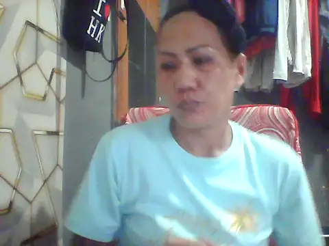 Snapshot of pinayheartaker chatting on July 13, 7:22 am pinayheartaker online show from July 13, 7:22 am