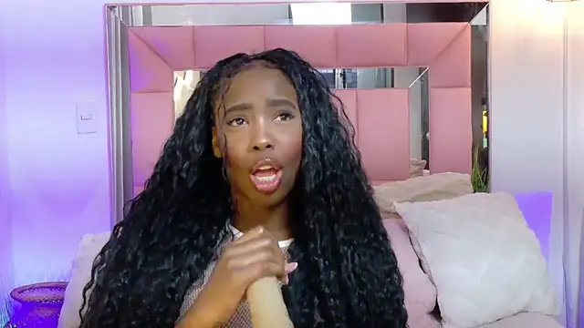 Snapshot of Nia_Williams chatting on June 18, 5:06 pm Nia Williams online show from June 18, 5:06 pm