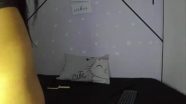 Snapshot of AmaiaHarpper chatting on August 7, 12:29 pm AmaiaHarpper online show from August 7, 12:29 pm