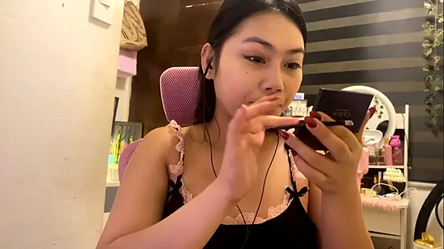Snapshot of CristiLadson chatting on May 31, 10:44 pm CristiLadson online show from May 31, 10:44 pm