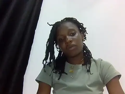 Snapshot of Sexxy_petite1 chatting on June 22, 3:42 pm Sexxy petite1 online show from June 22, 3:42 pm