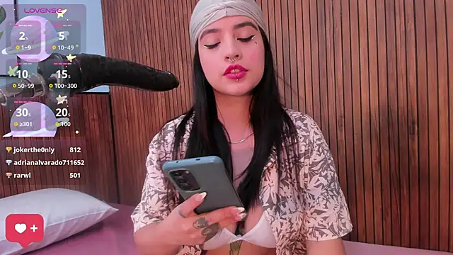 Snapshot of dalia_snow chatting on June 20, 12:19 pm dalia snow online show from June 20, 12:19 pm