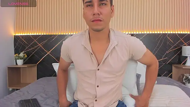 Snapshot of Mauro_boy chatting on June 4, 7:20 pm Mauro boy online show from June 4, 7:20 pm