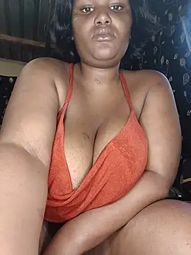 Snapshot of afrobabe18 chatting on June 27, 9:47 am afrobabe18 online show from June 27, 9:47 am