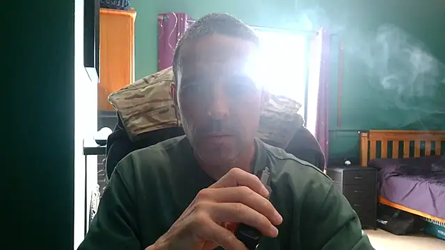 Snapshot of BradleyBent chatting on July 5, 4:14 pm BradleyBent online show from July 5, 4:14 pm