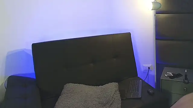 Snapshot of AshleyMonroee__ chatting on July 2, 5:41 pm AshleyMonroee online show from July 2, 5:41 pm