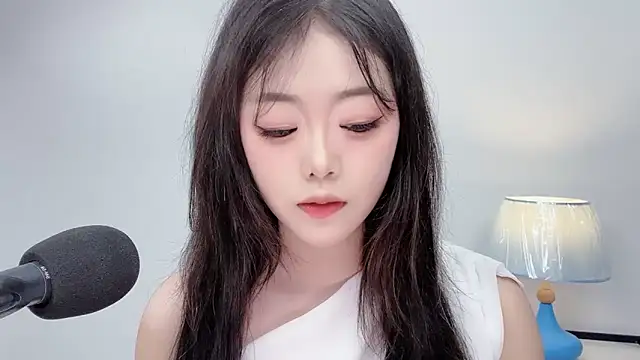 Snapshot of smalldaiwang chatting on June 27, 3:22 am smalldaiwang online show from June 27, 3:22 am