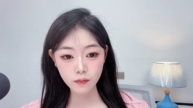 Snapshot of smalldaiwang chatting on July 1, 3:19 am smalldaiwang online show from July 1, 3:19 am