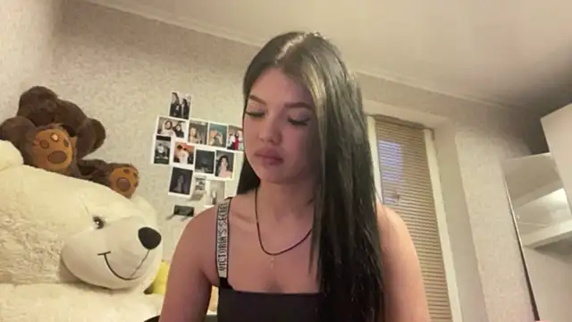 Snapshot of KaayyyMonday chatting on May 28, 5:21 pm KaayyyMonday online show from May 28, 5:21 pm