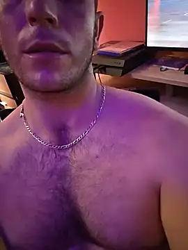 Snapshot of Salvatore96187 chatting on August 4, 6:38 am Salvatore96187 online show from August 4, 6:38 am