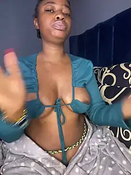 Snapshot of HotGarotinha chatting on July 7, 7:23 am HotGarotinha online show from July 7, 7:23 am