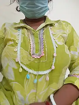 Snapshot of arya_sweety chatting on May 28, 11:18 am arya sweety online show from May 28, 11:18 am