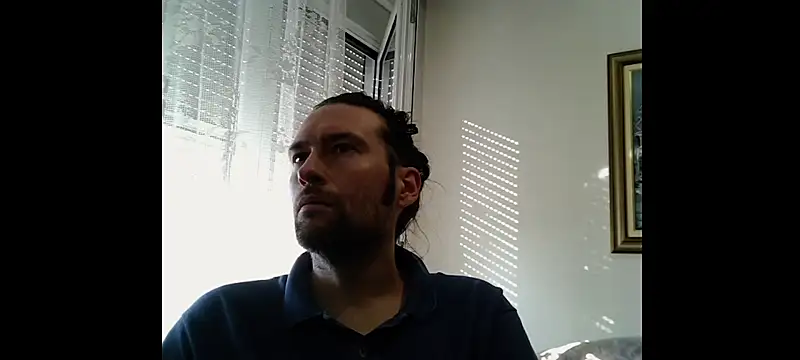 Snapshot of khufu989 chatting on June 10, 4:28 pm khufu989 online show from June 10, 4:28 pm