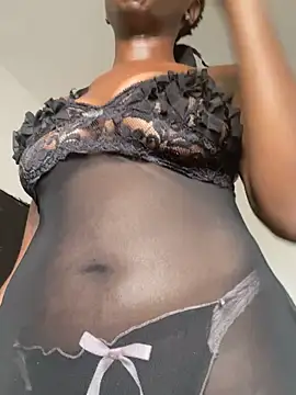 Snapshot of Honeybeespecial chatting on June 15, 3:36 pm Honeybeespecial online show from June 15, 3:36 pm
