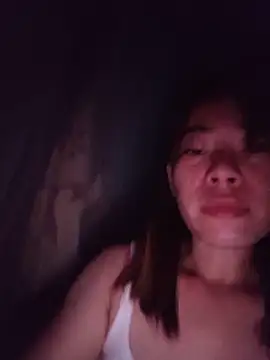 Snapshot of -Trinina- chatting on May 29, 6:39 pm -Trinina- online show from May 29, 6:39 pm