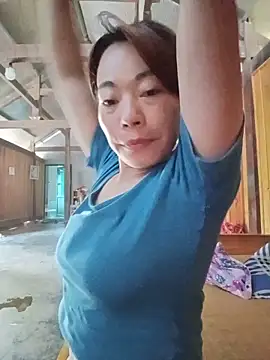 Snapshot of -Trinina- chatting on May 30, 10:45 am -Trinina- online show from May 30, 10:45 am