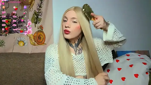 Snapshot of Chloecherry chatting on July 12, 3:03 pm Chloecherry online show from July 12, 3:03 pm