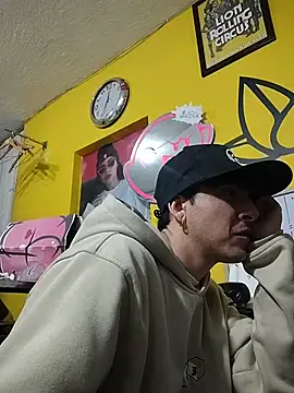 KingPereira online show from June 7, 5:33 am