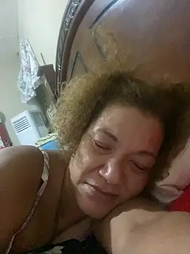 Snapshot of rosanna78322 chatting on June 25, 5:56 am rosanna78322 online show from June 25, 5:56 am
