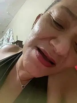 Snapshot of rosanna78322 chatting on July 7, 1:52 am rosanna78322 online show from July 7, 1:52 am