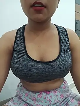 Snapshot of sexy_Diya0 chatting on July 20, 6:21 pm sexy Diya0 online show from July 20, 6:21 pm