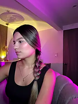 Snapshot of emilyvex chatting on July 15, 3:01 am emilyvex online show from July 15, 3:01 am