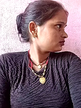 Snapshot of Divya_hot88 chatting on July 5, 4:30 am Divya hot88 online show from July 5, 4:30 am