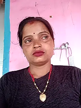 Snapshot of Divya_hot88 chatting on July 13, 1:52 am Divya hot88 online show from July 13, 1:52 am