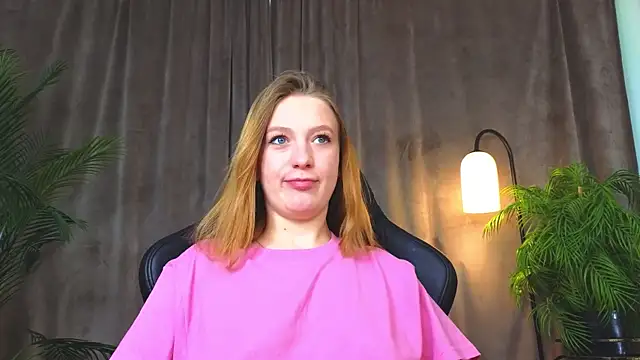 Snapshot of BeatriceLoven chatting on June 29, 10:15 am BeatriceLoven online show from June 29, 10:15 am