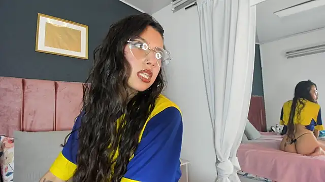Snapshot of Violeta_muns chatting on June 23, 5:55 pm Violeta muns online show from June 23, 5:55 pm