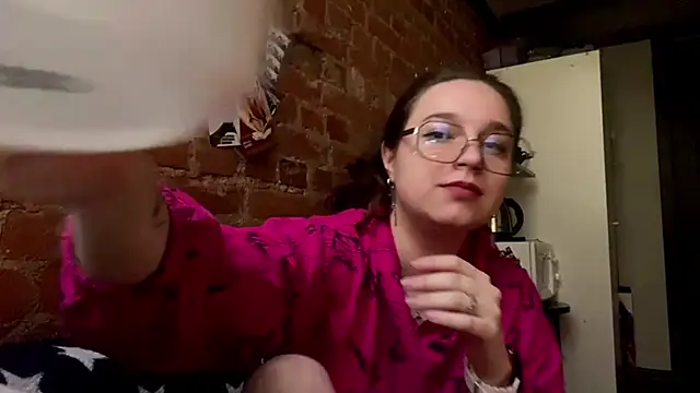 Snapshot of DaliLove chatting on May 30, 5:43 pm DaliLove online show from May 30, 5:43 pm