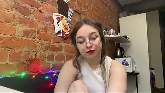Snapshot of DaliLove chatting on May 31, 5:42 pm DaliLove online show from May 31, 5:42 pm
