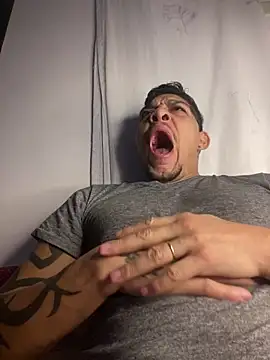 Tatuadomoreno23cm online show from June 27, 9:03 am
