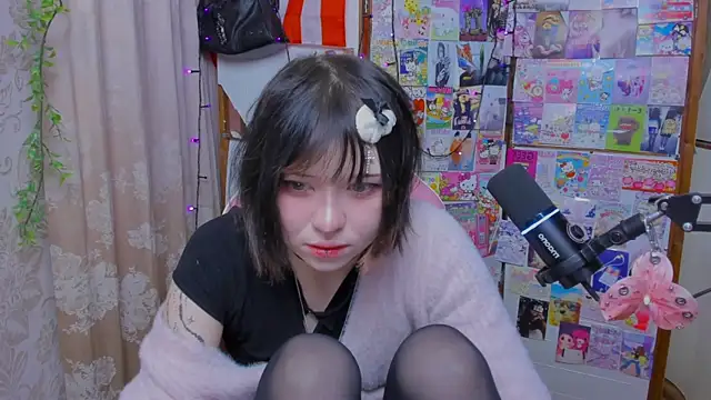 Snapshot of honeycelestia chatting on June 2, 6:10 pm honeycelestia online show from June 2, 6:10 pm