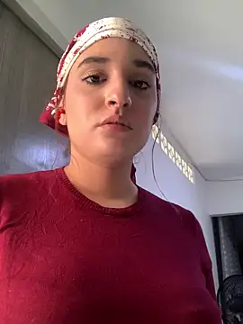 Snapshot of Aishas00 chatting on June 4, 4:35 pm Aishas00 online show from June 4, 4:35 pm